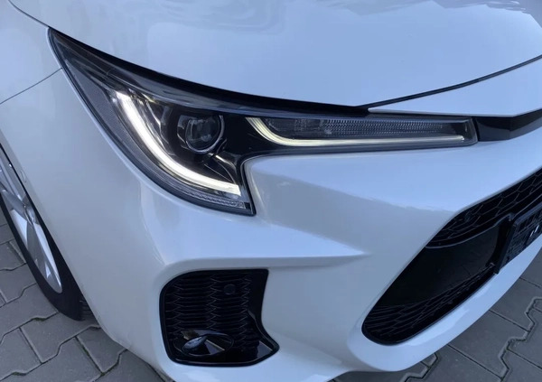 Suzuki Swace cena 83990 przebieg: 41427, rok produkcji 2020 z Garwolin małe 352